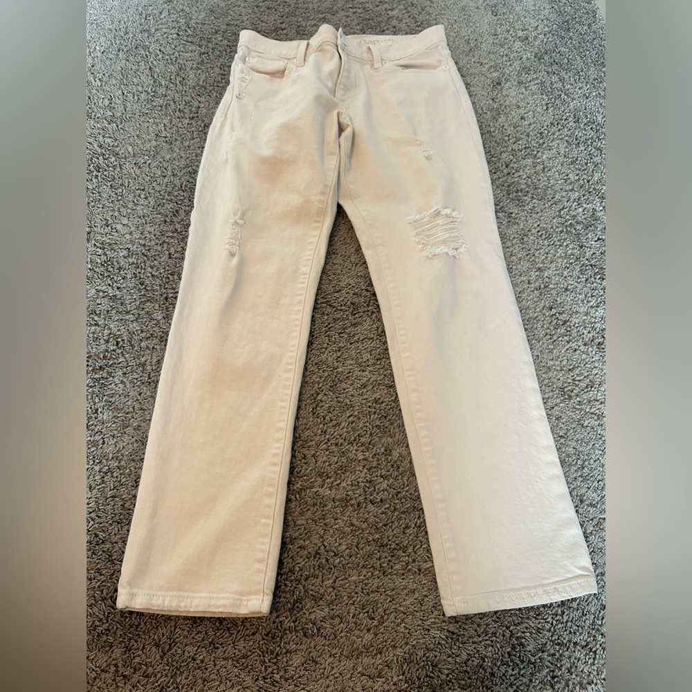 Women’s Gap Girlfriend jeans light pink distressed size 28R